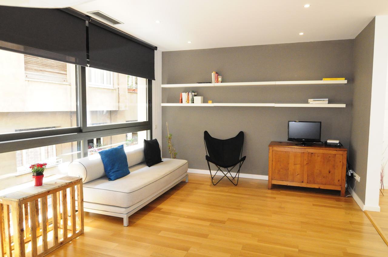 Rentbcn Gracia Deluxe Apartment Barcelona Exterior photo